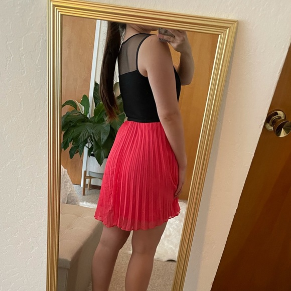 Ruby Rox Dress - Picture 2 of 11